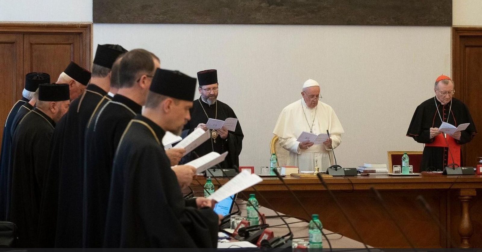Papa y Parolin y los obispos de Ucrania