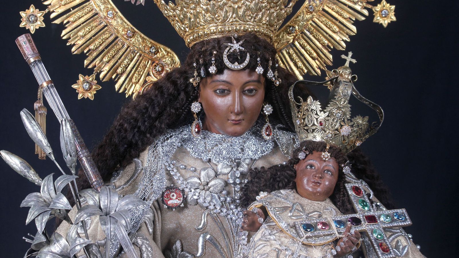 La image de la Virgen de los Desamparados en Filipinas