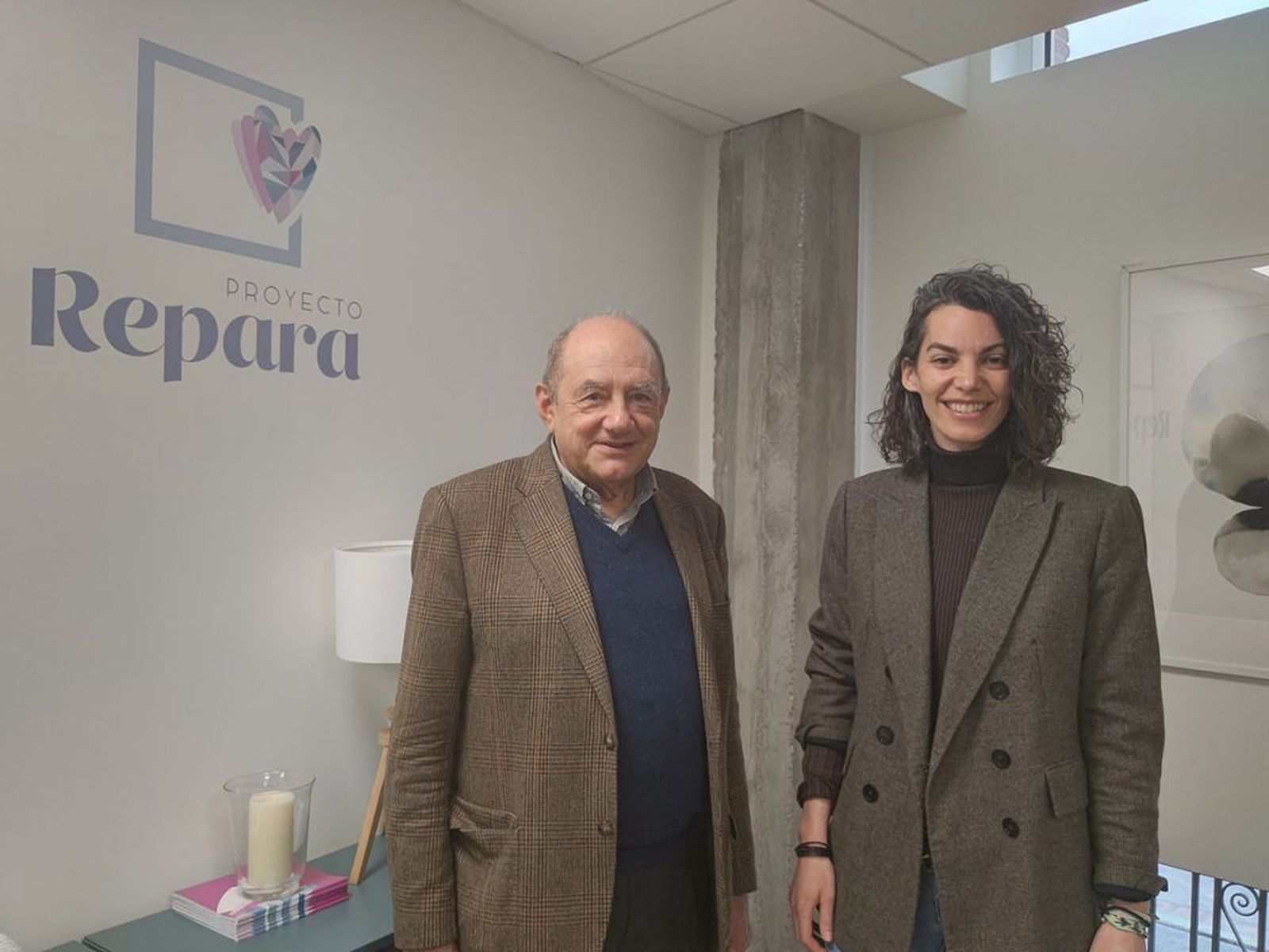 Miguel García-Baró y Lidia Troya, coordinador del proyecto y de primera acogida, respectivamente, de Repara
