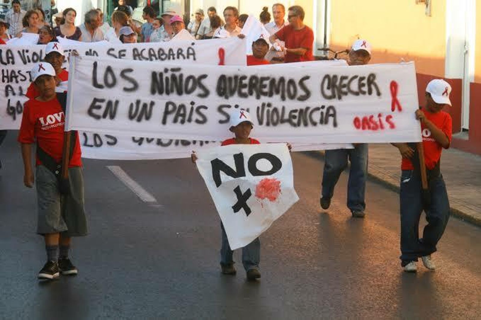 "El país se nos ha descompuesto por la destrucción de muchas familias..."