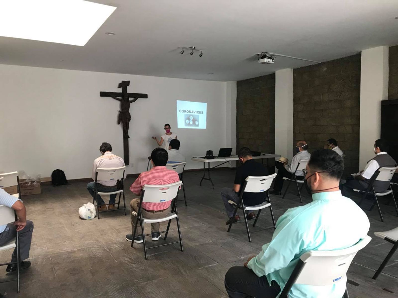 Capellanes covid. Conociendo al coronavirus.