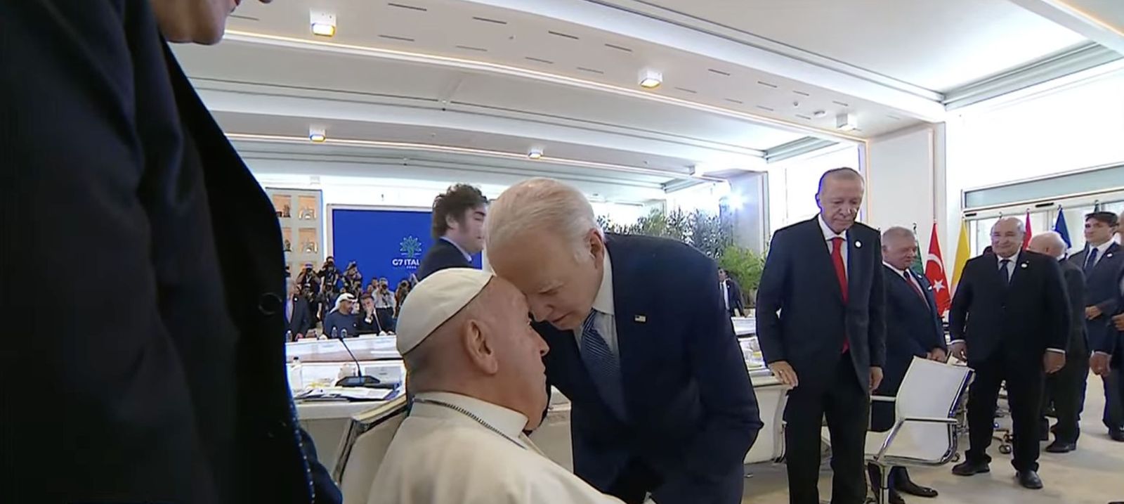 El Papa, con Biden
