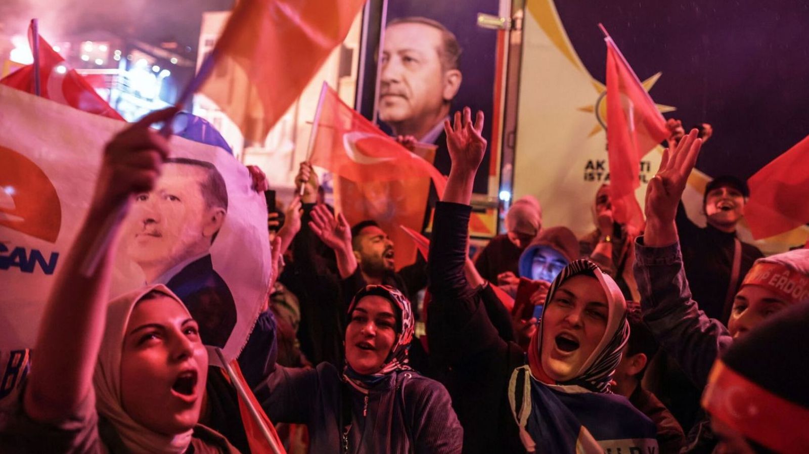 Celebran la victoria de Erdogan en Turquía