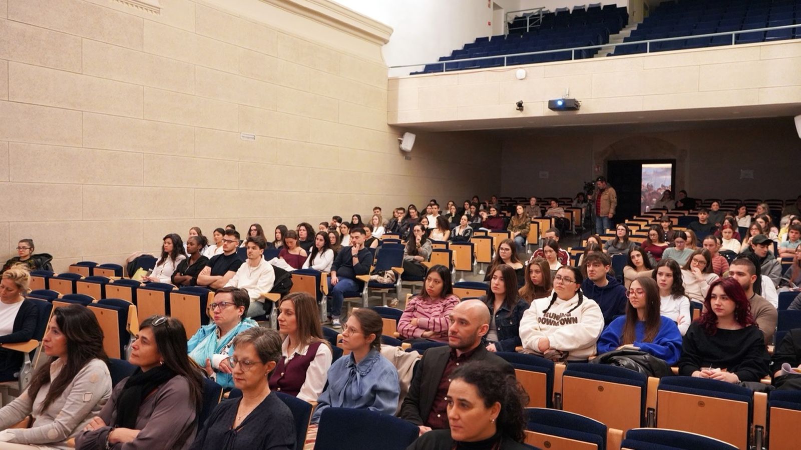Conferencia ‘Psicooncología: ciencia y clínica’ en la UPSA