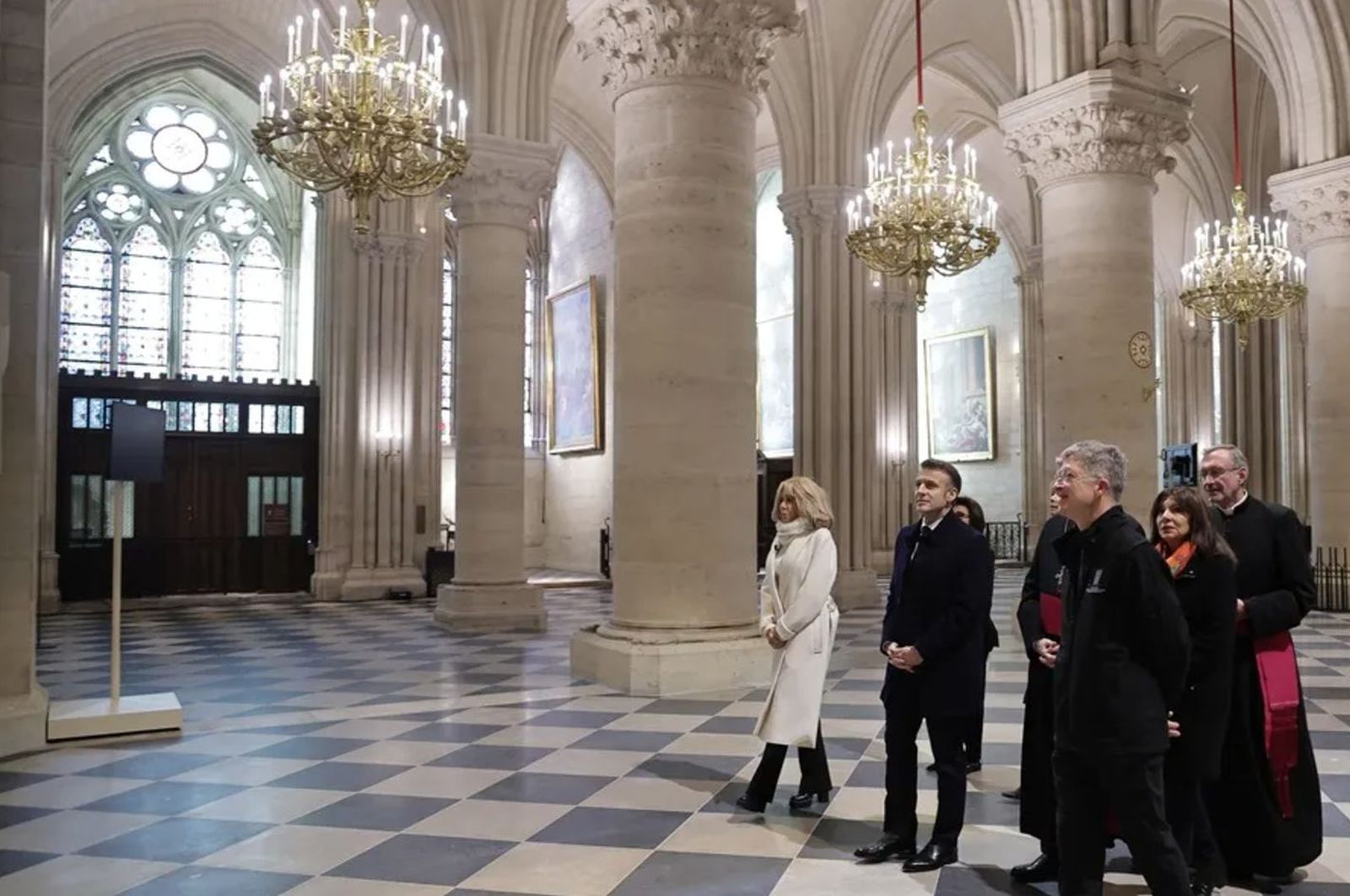 Macron visita Notre Dame