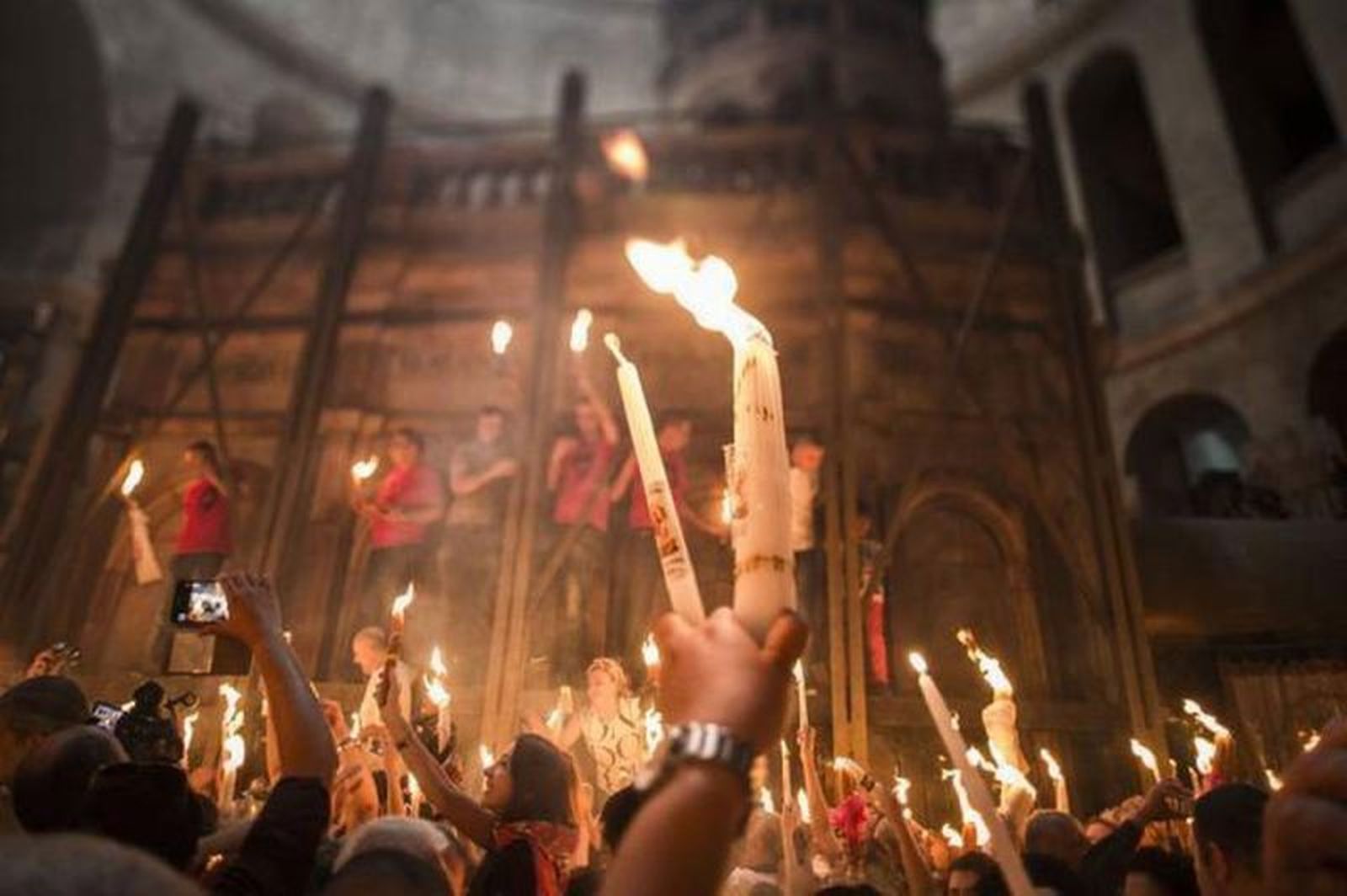 Cristianos celebraron la Pascua en el Santo Sepulcro