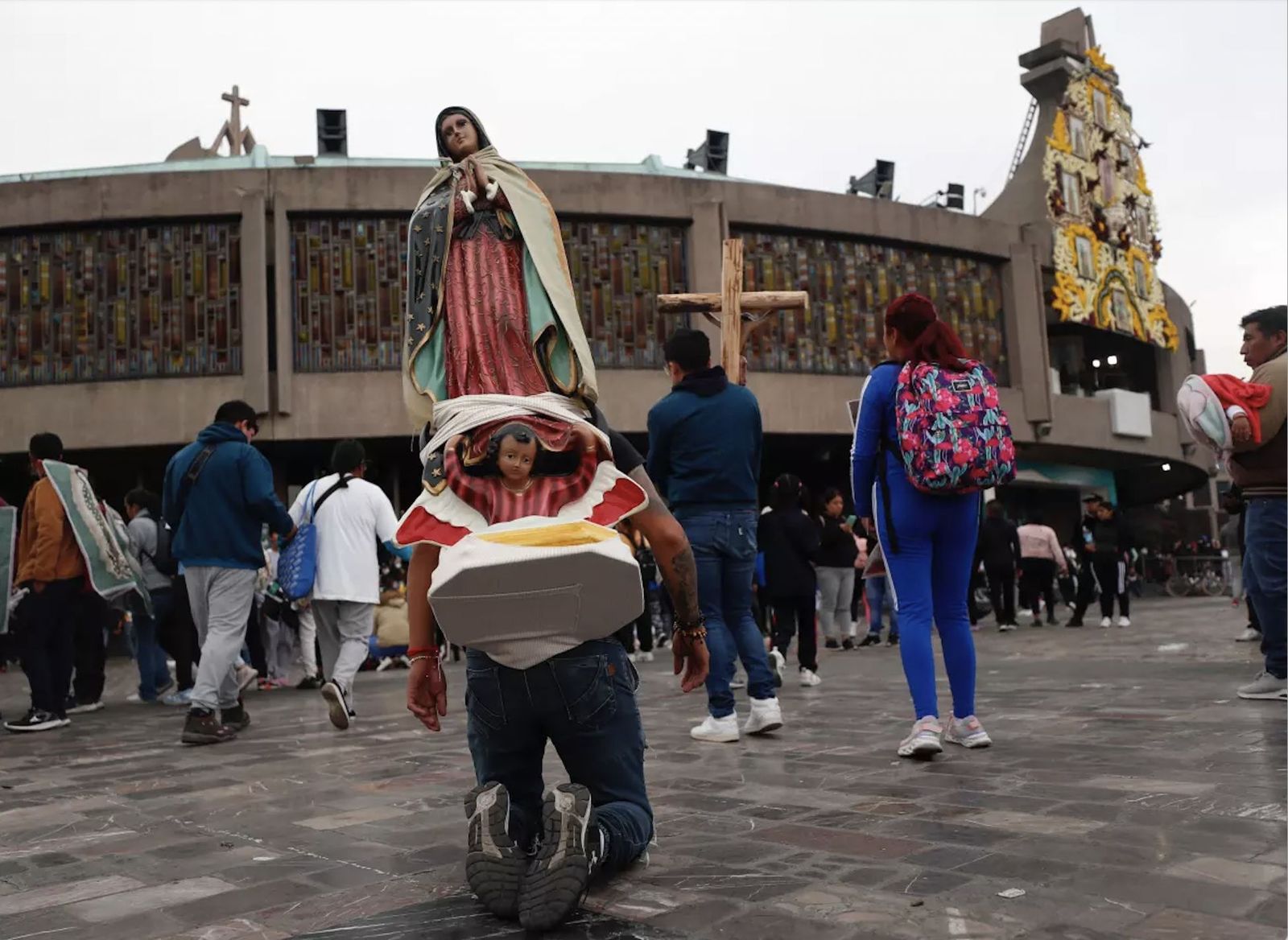 Llegada de peregrinos a la basílica de Guadalupe