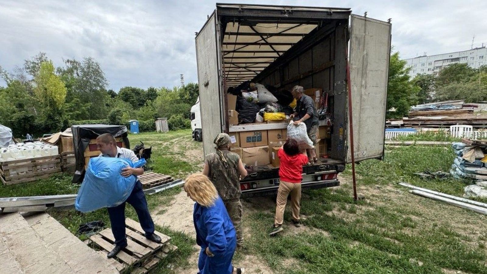 Ayuda del Papa a Járkov