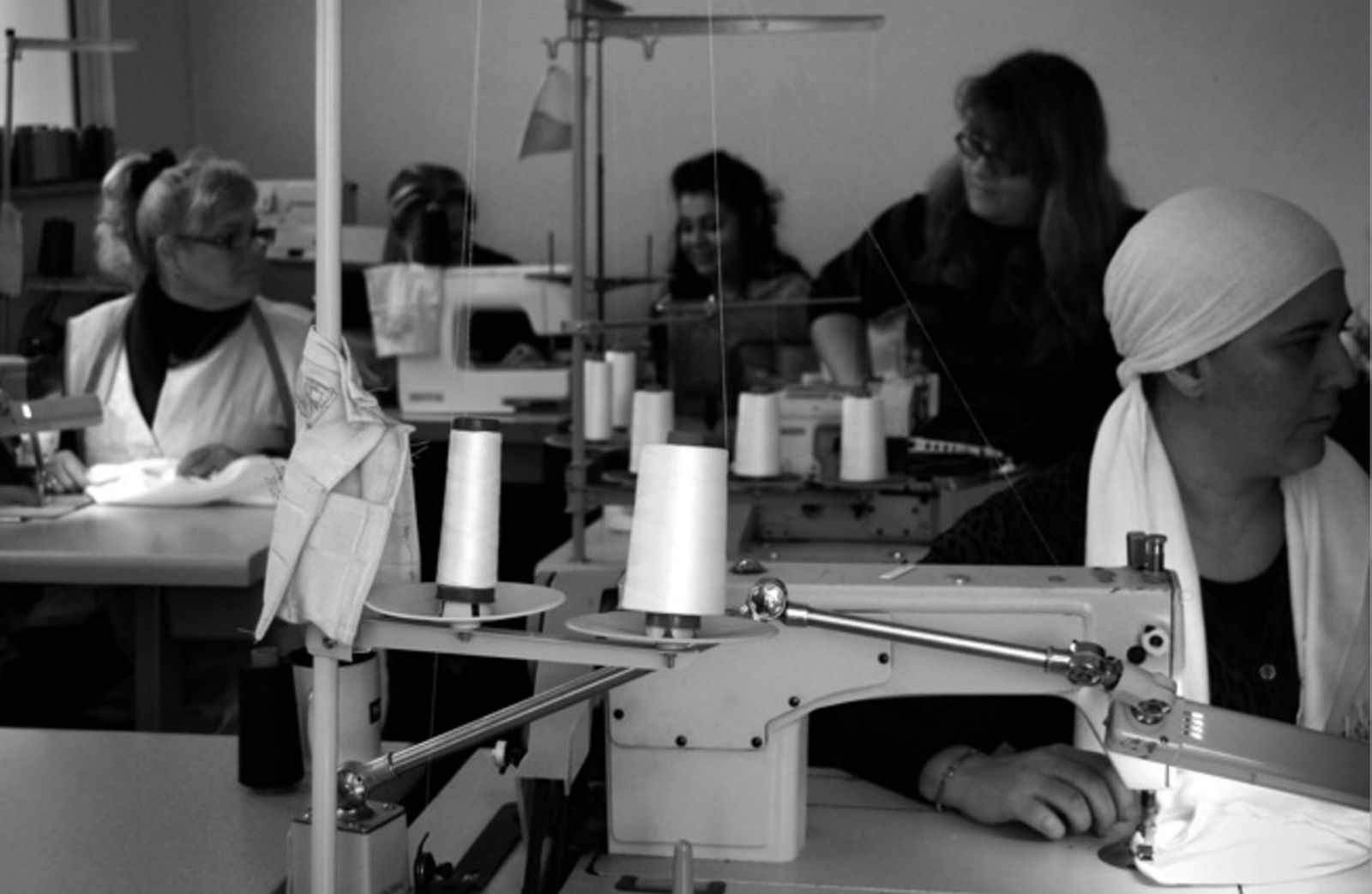 Textil y reinserción. A puntadas y 'la Caixa'