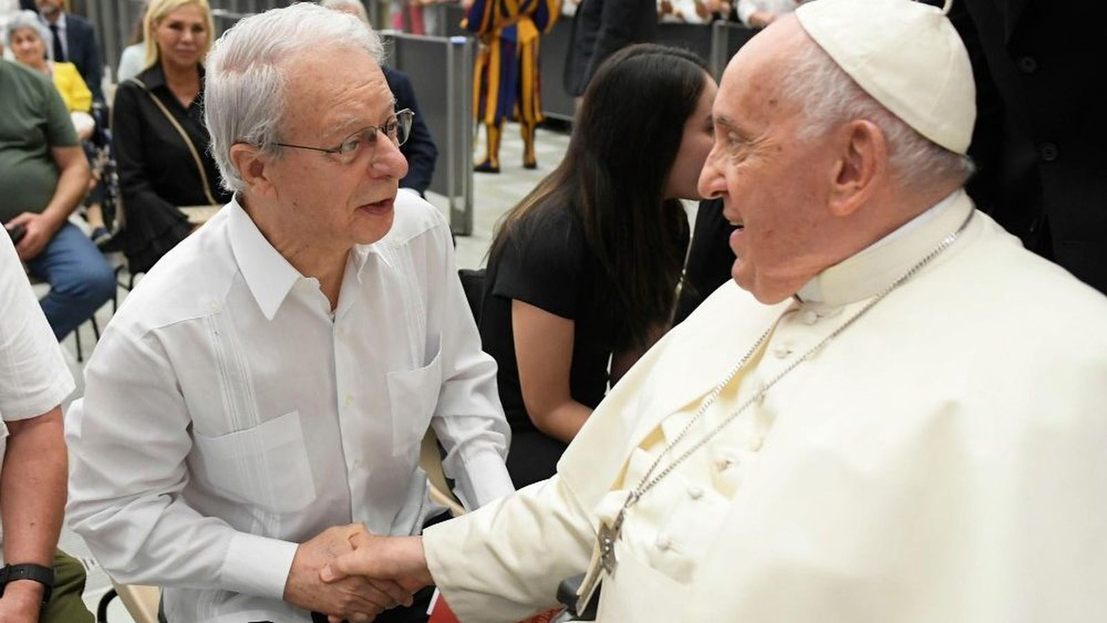 Francisco, con Frei Betto en el Vaticano