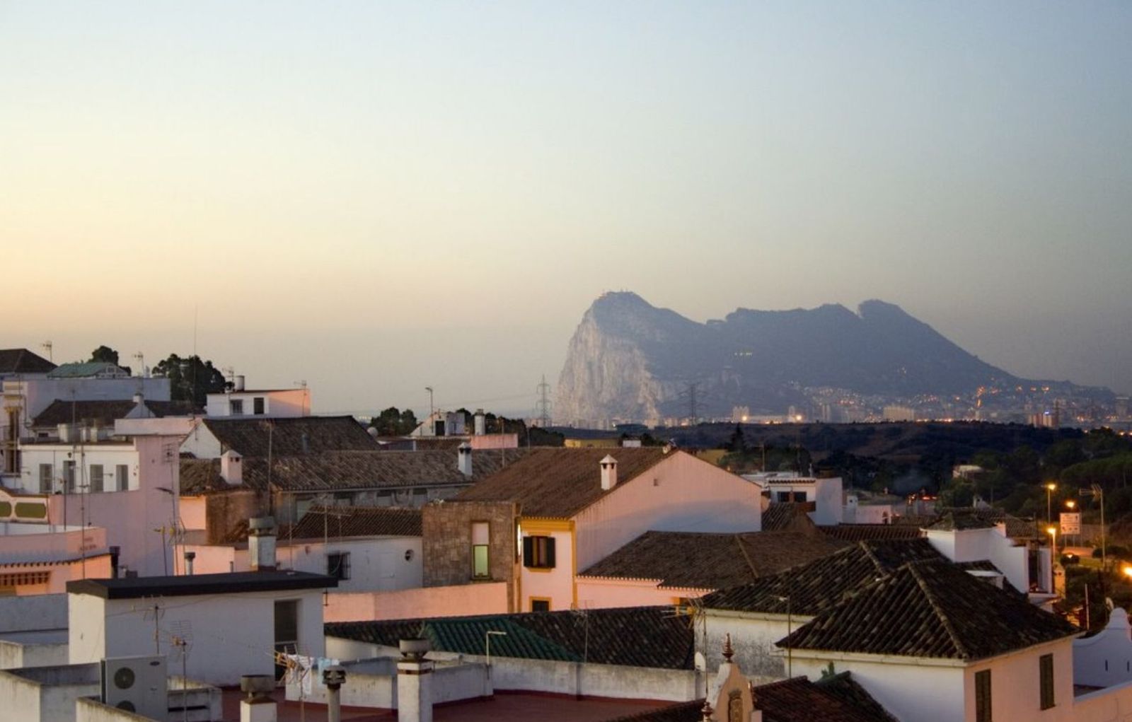 San Roque, con el Peñón al fondo