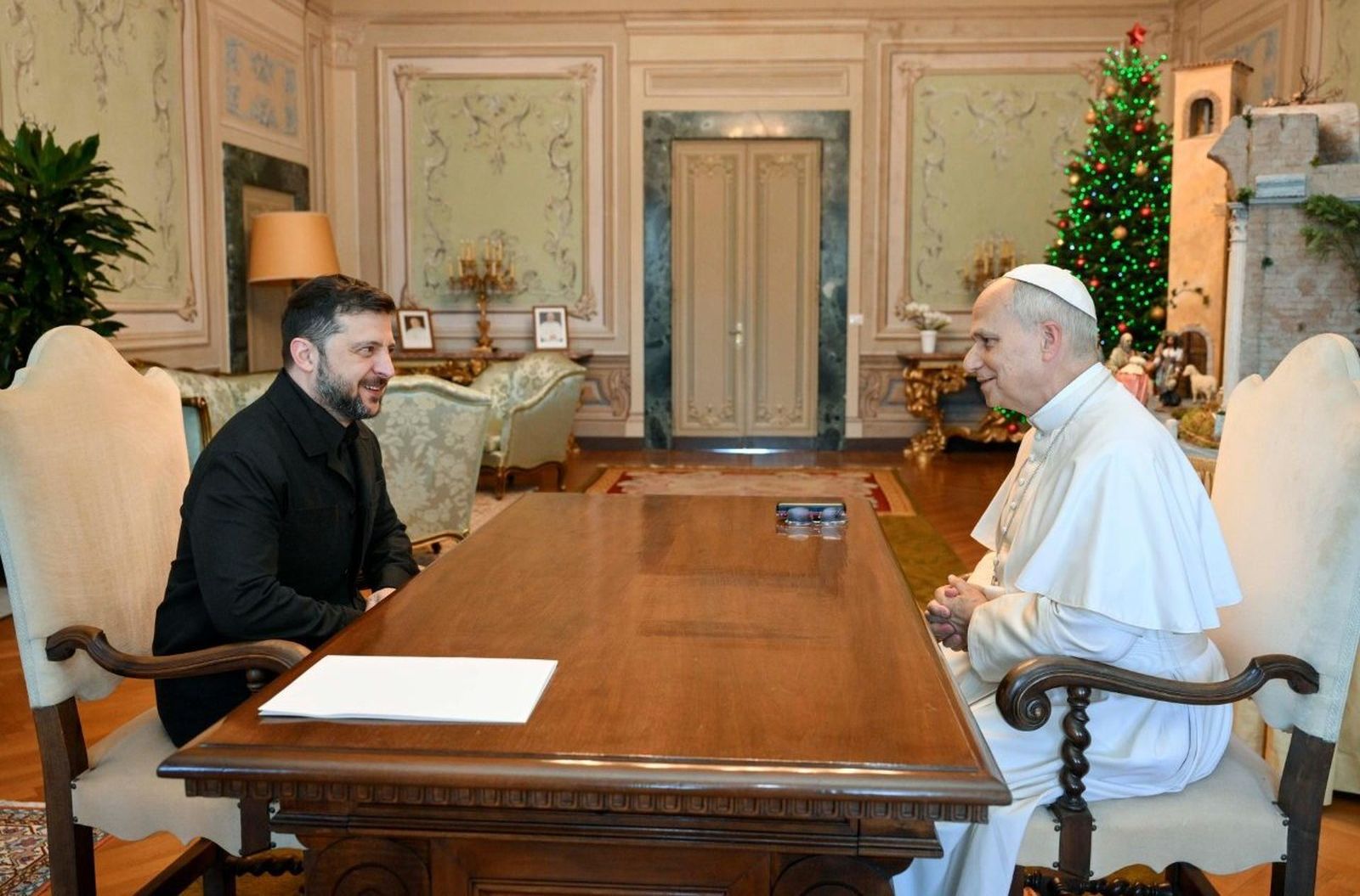 El Papa con Zelensky en Castel Gandolfo