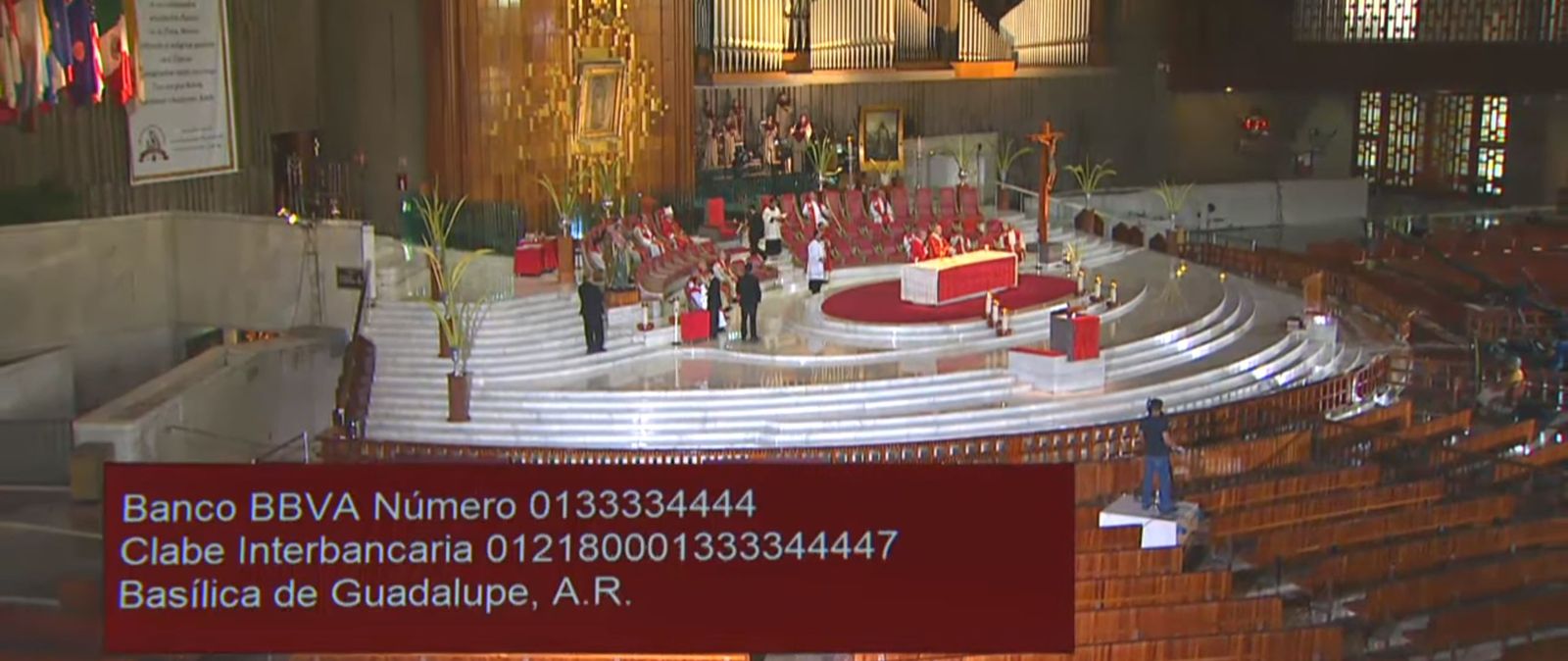 A puerta cerrada. Charola virtual.