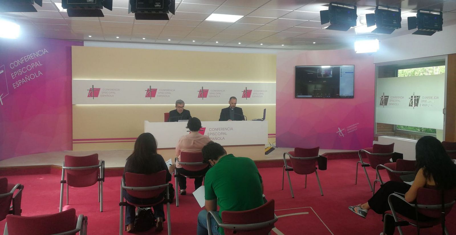 Rueda de prensa en Añastro