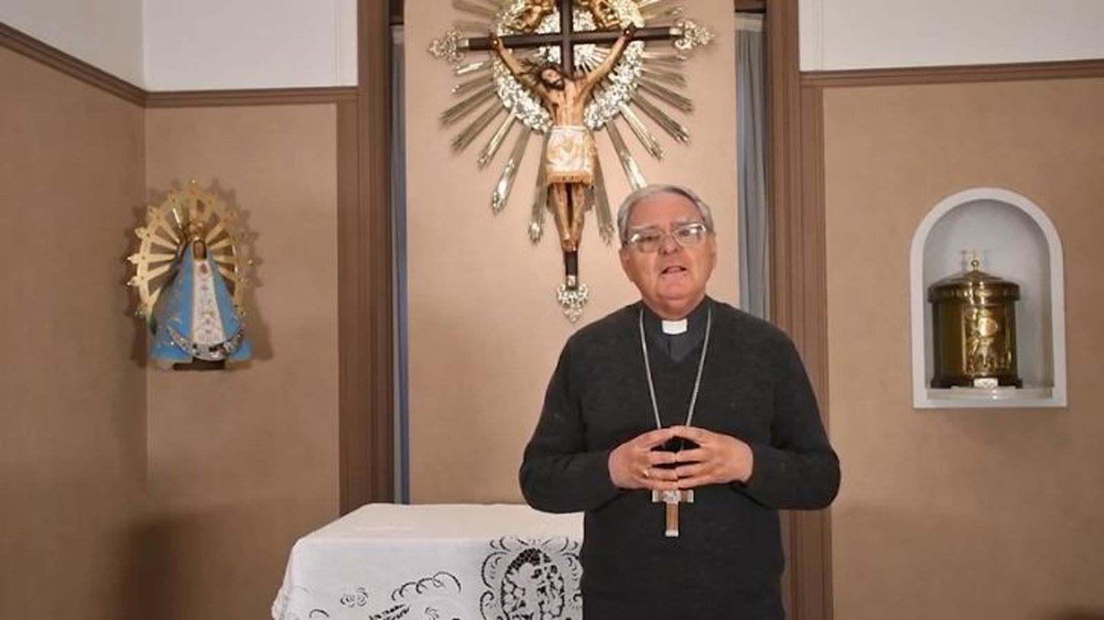 Monseñor Oscar Ojea