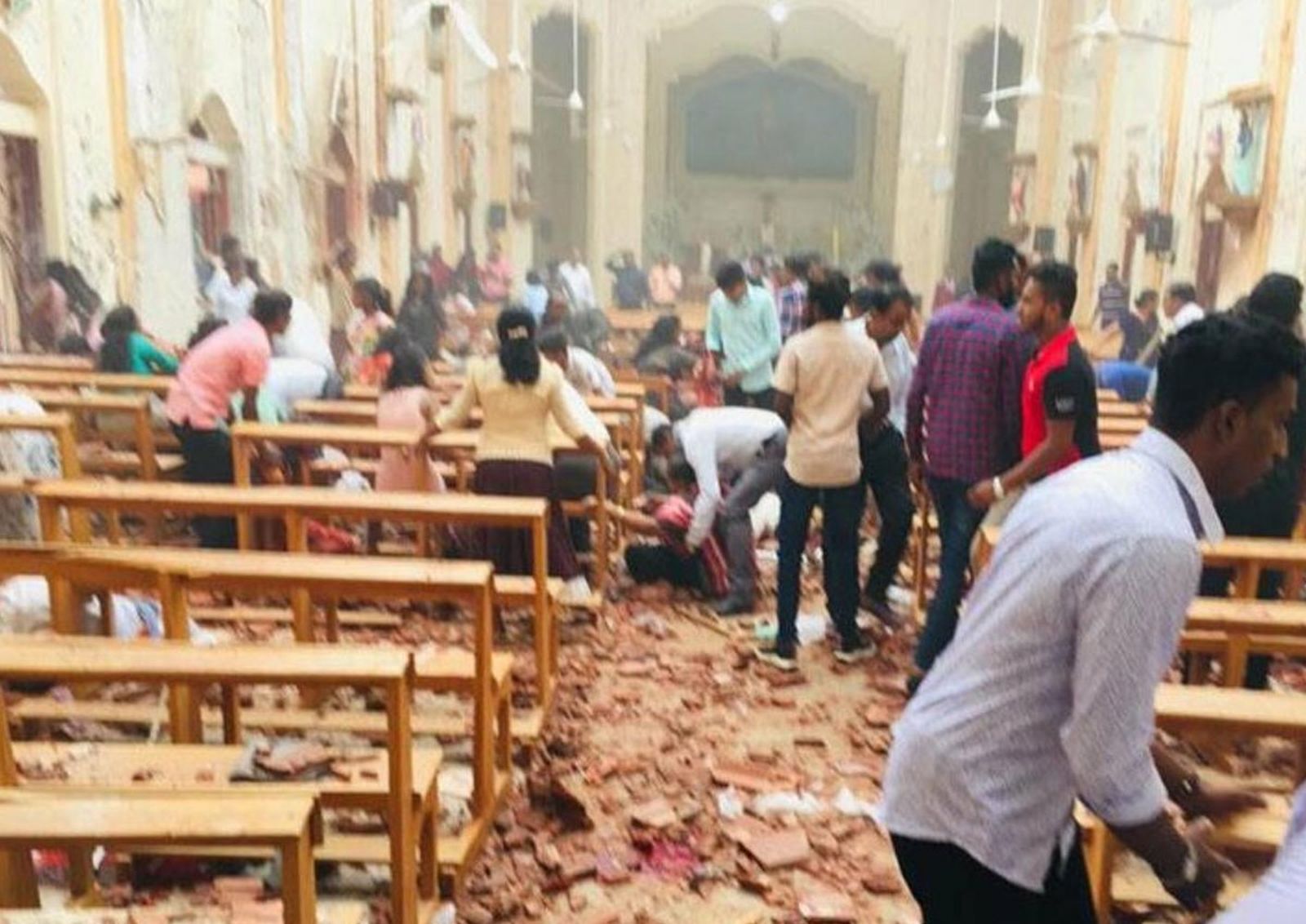 Así quedó una de las iglesias tras el atentado