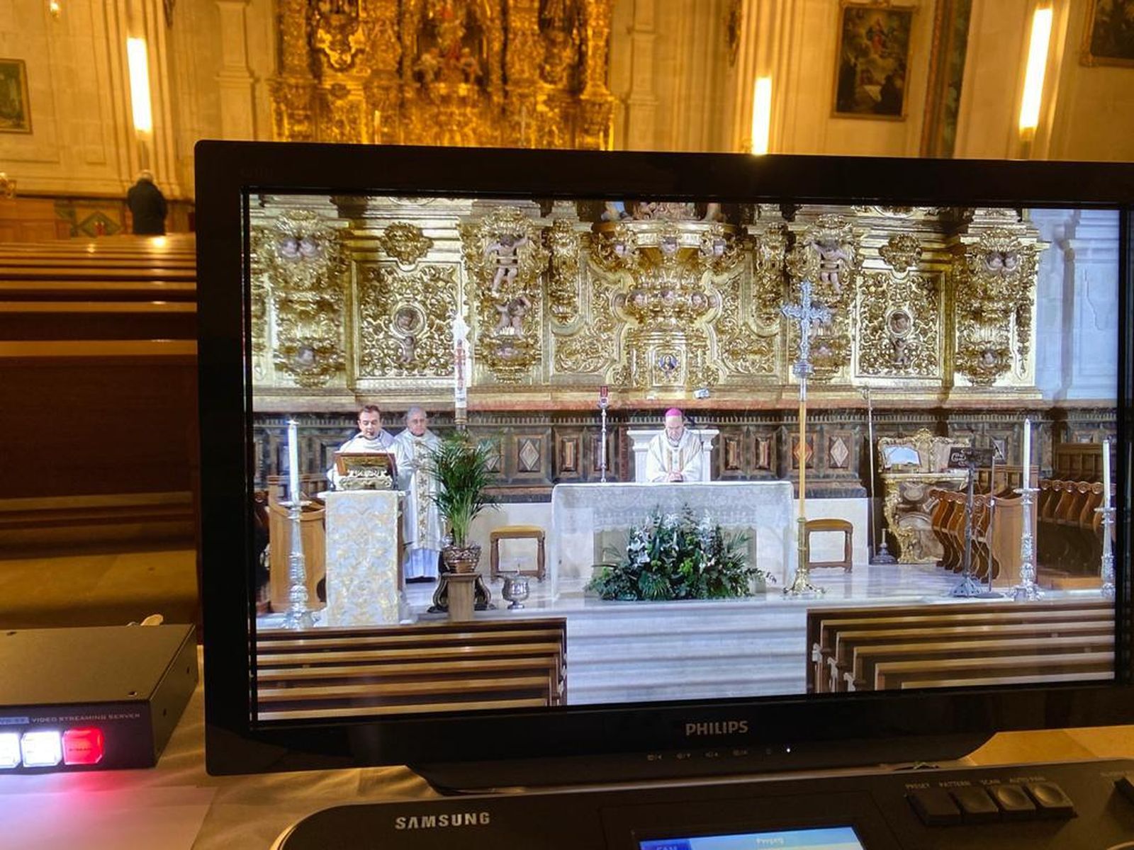 Misa 'virtual' del arzobispo de Burgos, Fidel Herráez