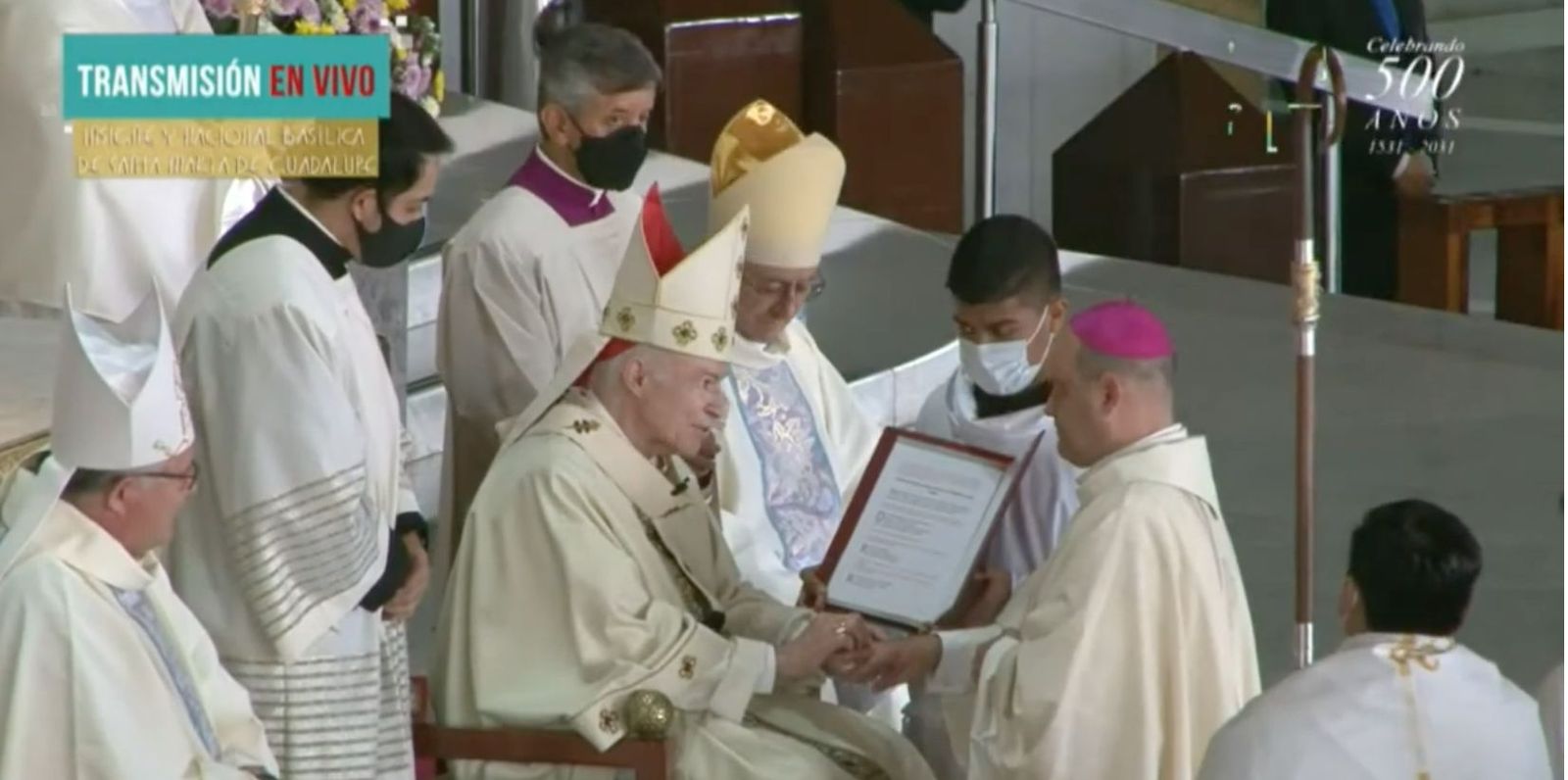 Acero recibe el anillo