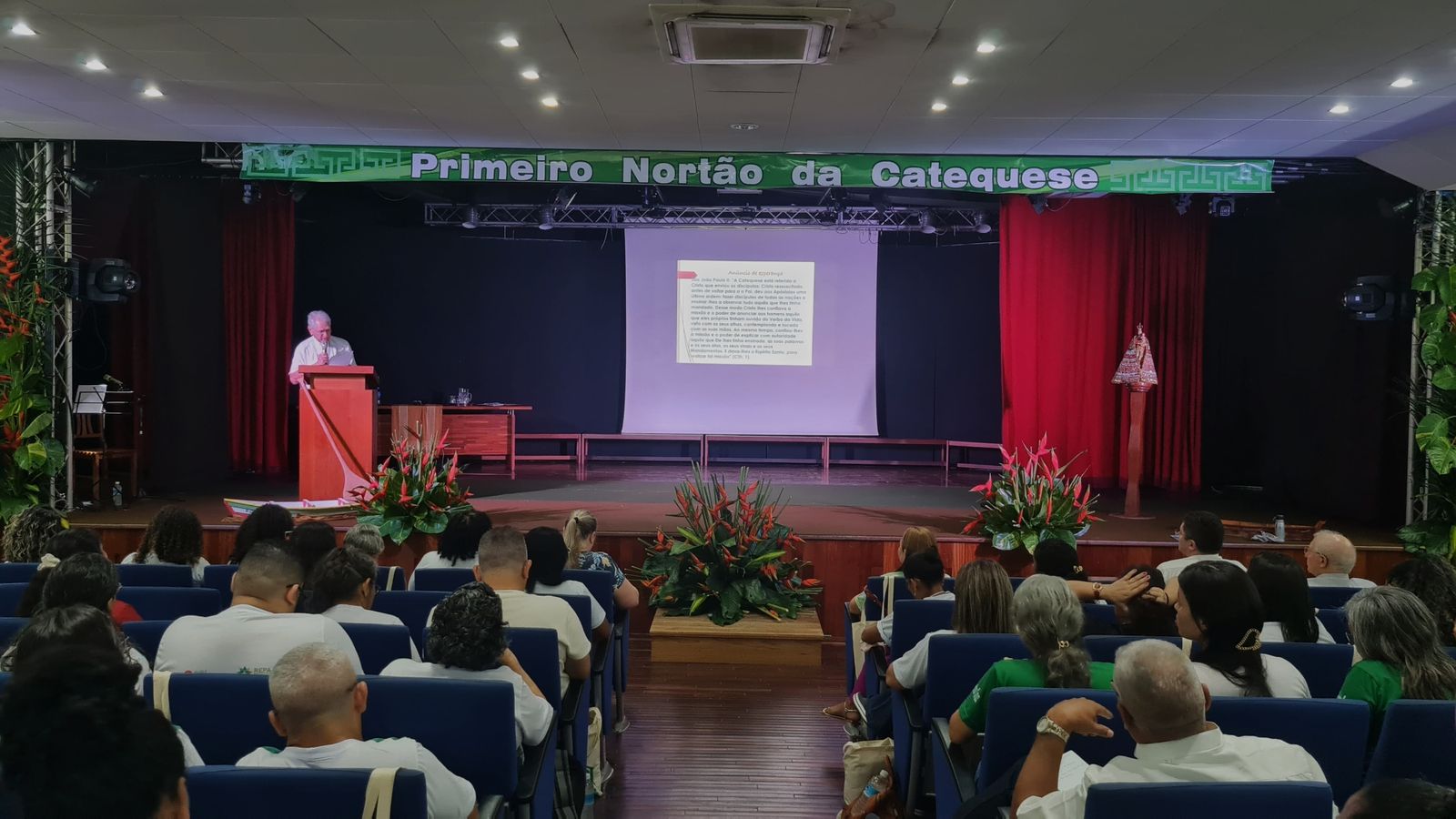 Cardenal Steiner en el encuentro de catequistas de la Amazonía brasileña