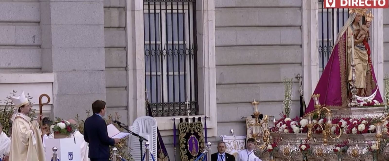 Almeida renueva el Voto de la Villa
