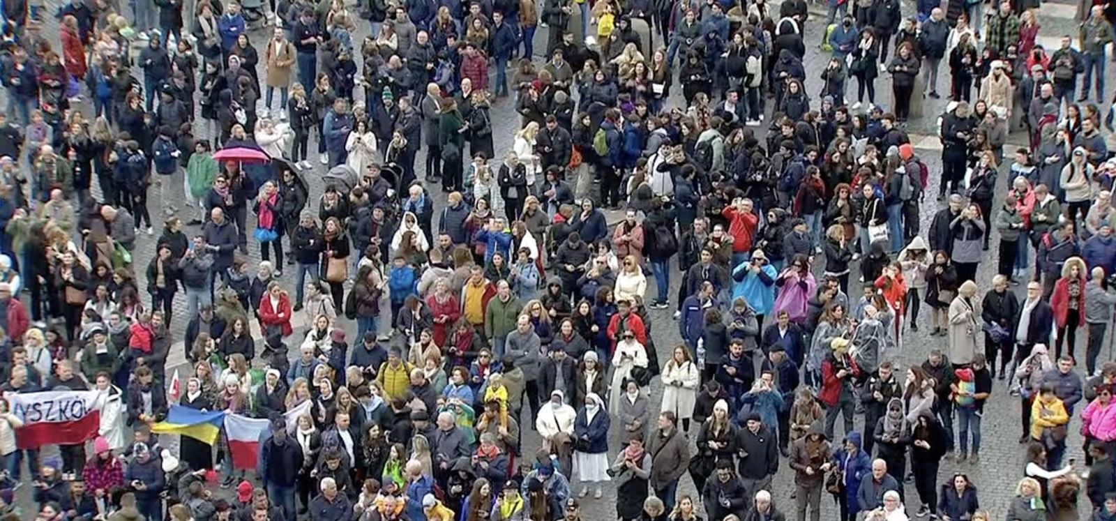 Banderas de Ucrania en San Pedro