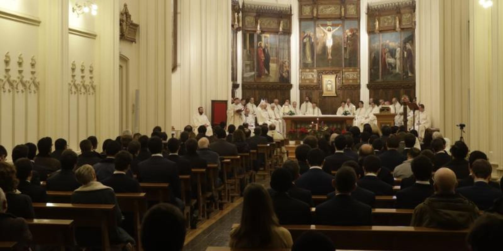 Monseñor Cobo celebra la fiesta de san Dámaso, Papa