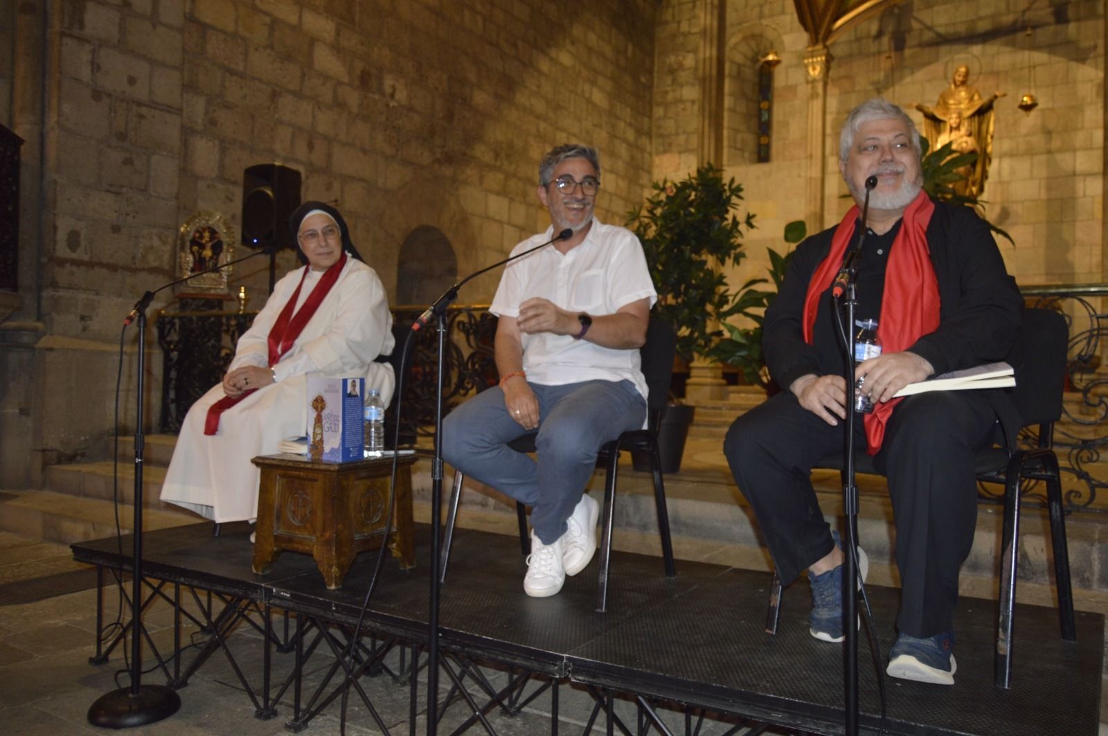 Sor Lucía Caram, Jesús Bastante y Peio Sánchez, en Santa Anna