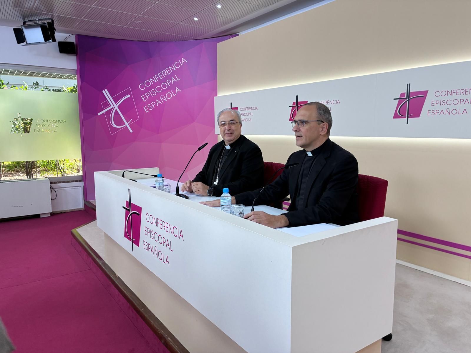 García Magán y Josetxo Vera, en la CEE