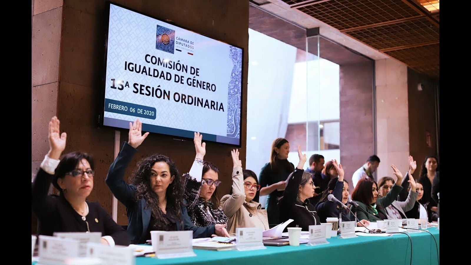 Congreso quiere justificar "proyecto satánico" para matar a los concebidos