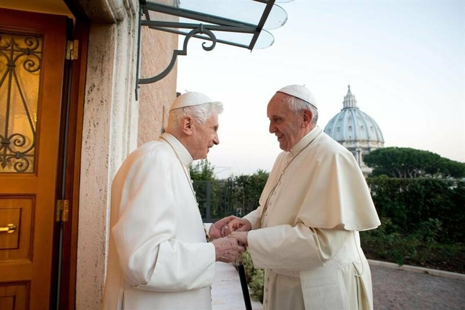 Francisco y Benedicto, en el Vaticano