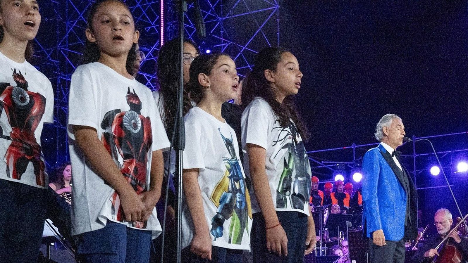 Un concierto de Andrea Bocelli y de los jovencísimos del coro ABF Voices
