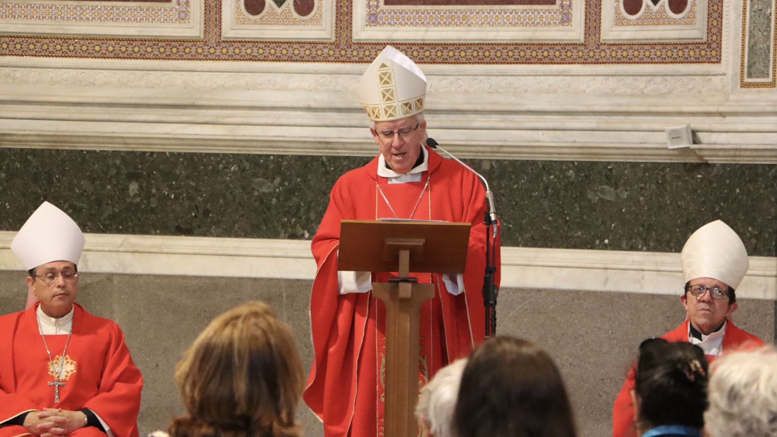 Saiz Meneses y sus auxiliares