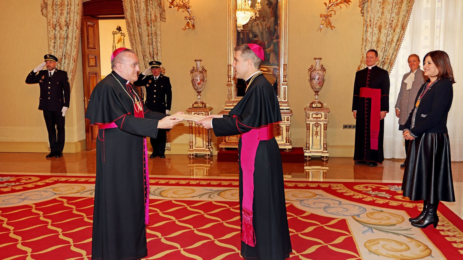 Pioppo, con el co-príncipe de Andorra