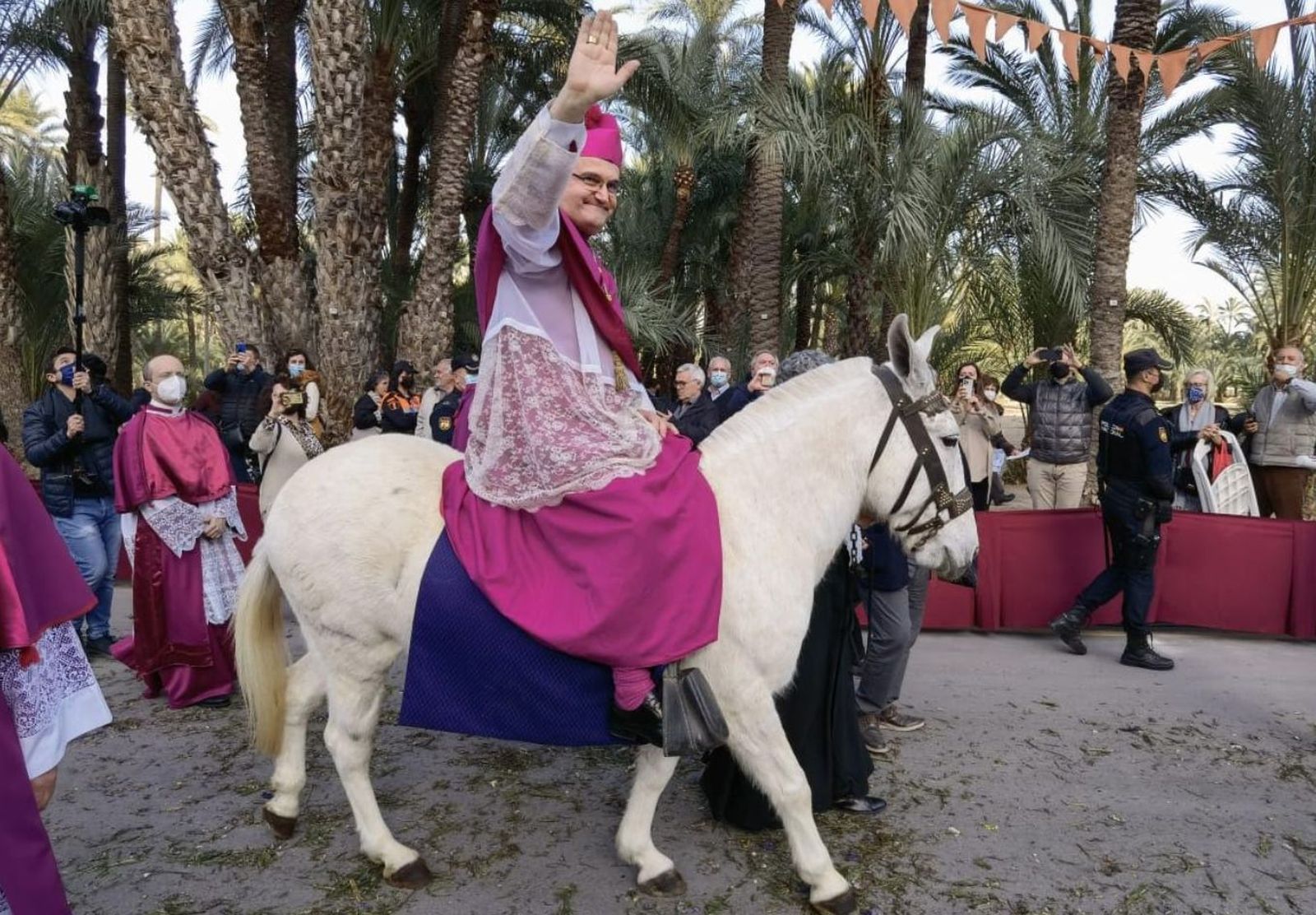 Munilla, a lomos de la mula