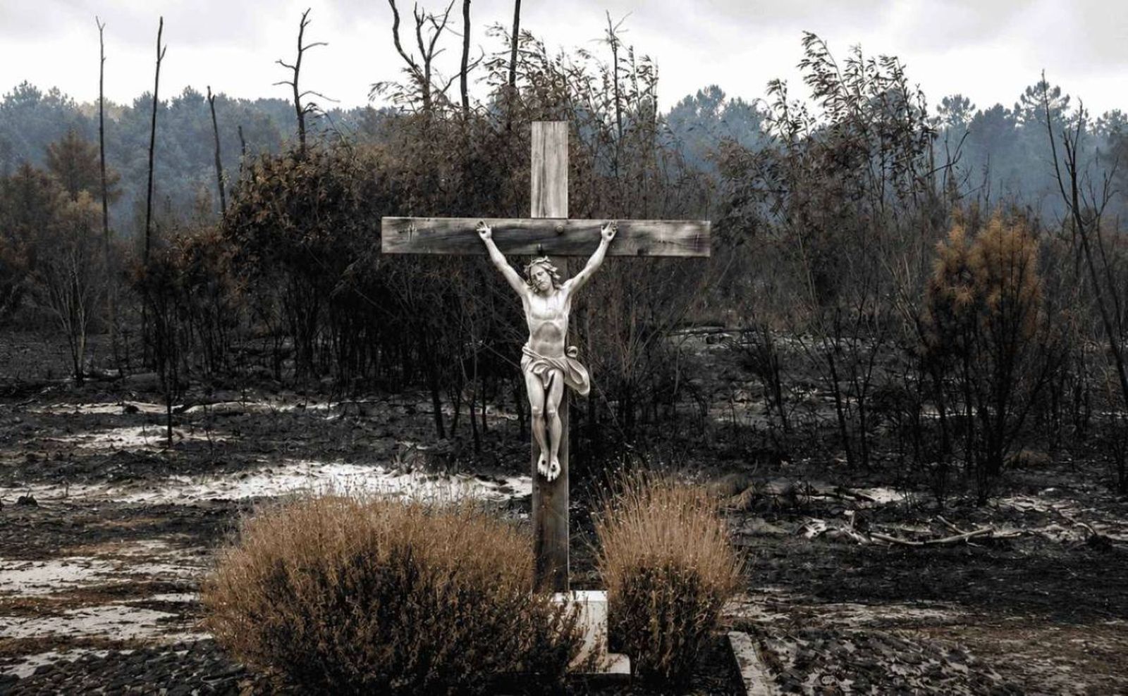El Cristo que sobrevivió a los incendios en Francia