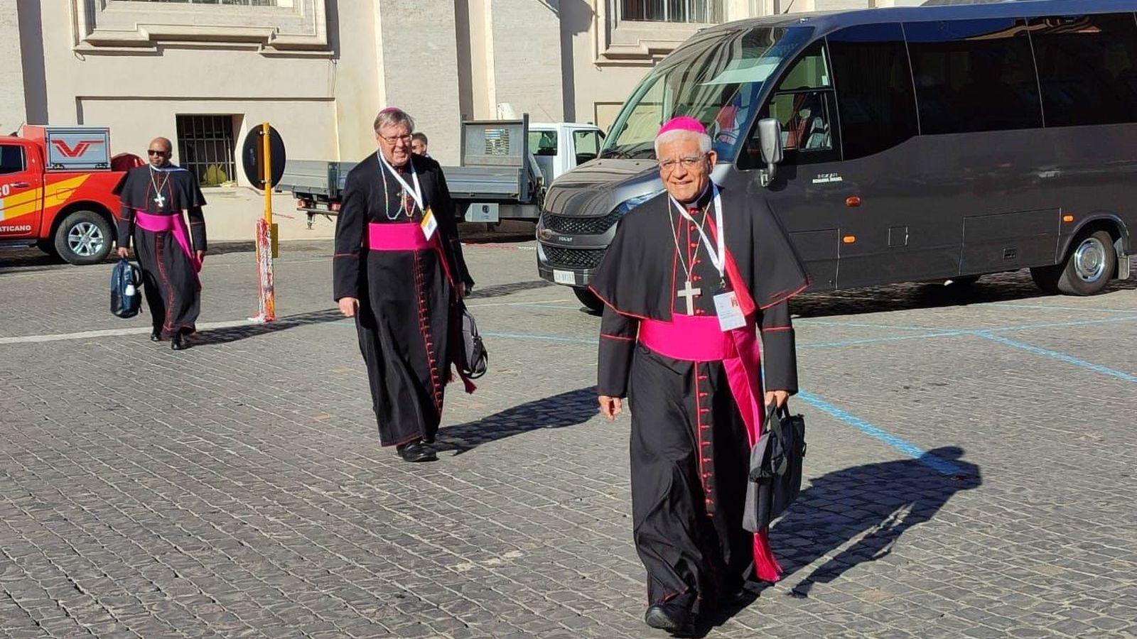 Mons. Cabrejos en Roma