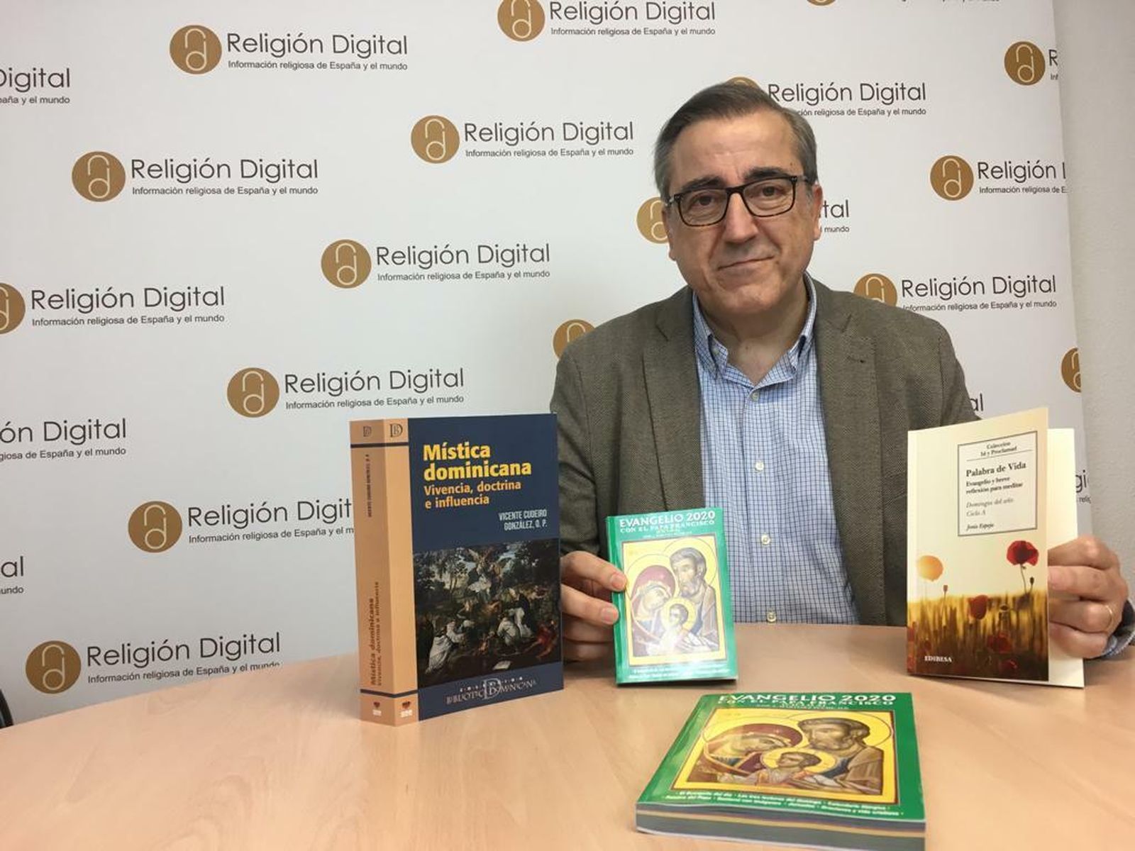 Jaime Serrano: "Tiene que haber libros religiosos para todos los públicos"