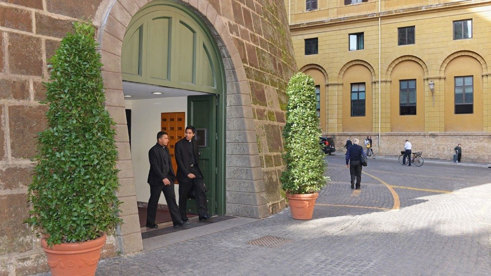 Entrada principal del IOR