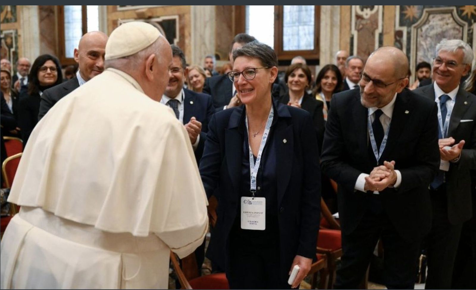 Francisco recibe a colectivos sanitarios