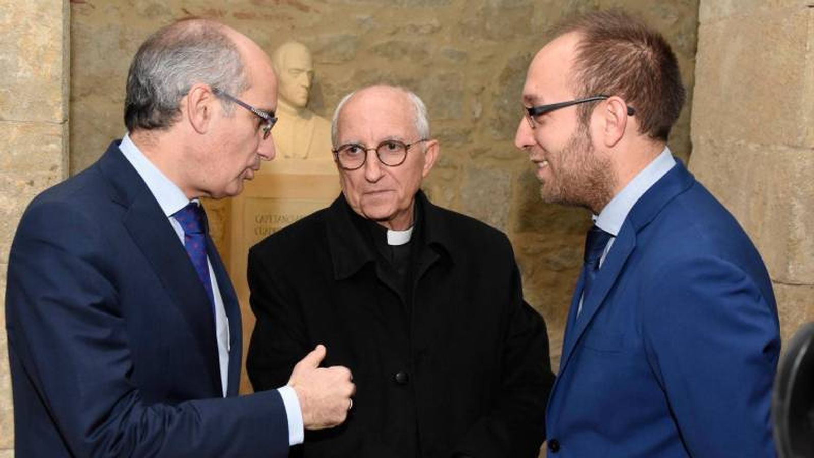 El alcalde, el presidente de la Diputación y el administrador apostólico de Ciudad Rodrigo