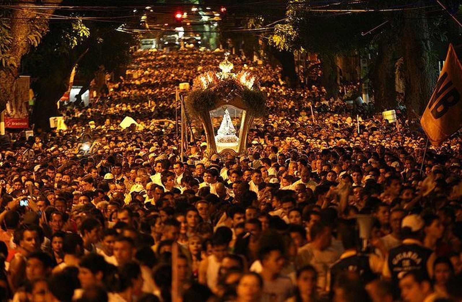Vista nocturna del Cirio de Nazaré