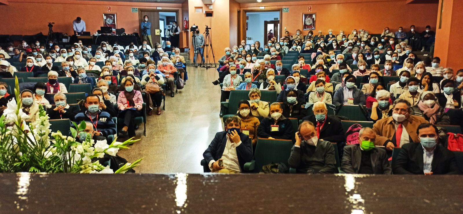 Público asistente a la clausura de la Semana del ITVR