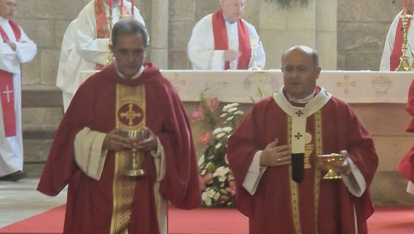 Amor Pan, con el arzobispo de Santiago de Compostela, Francisco Prieto