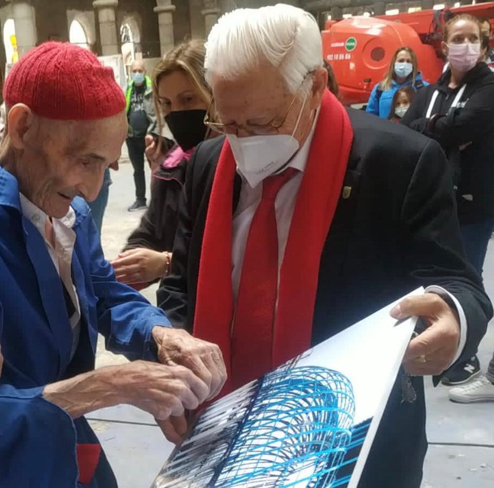 Padre Ángel y Justo Gallego