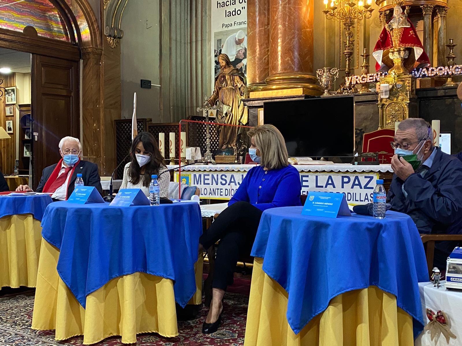 Mesa redonda en San Antón