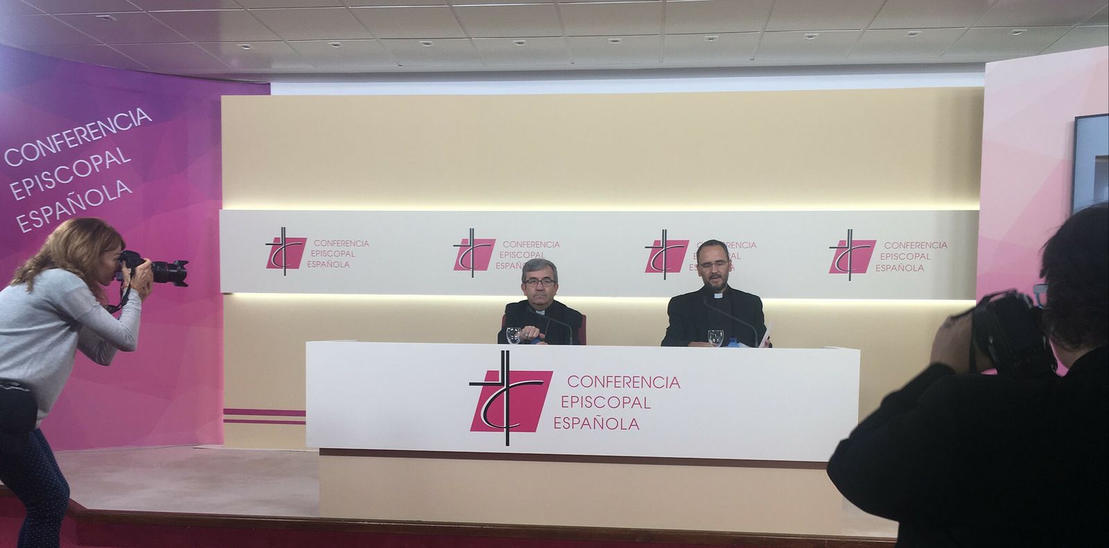 Luis Argüello, en la nueva sede de la CEE