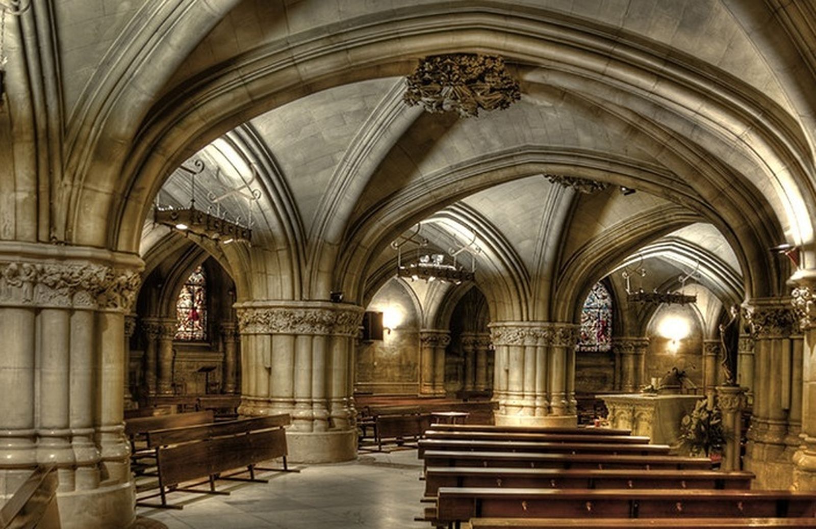 La Catedral Nueva de Vitoria estrena el primer columbario Diocesano