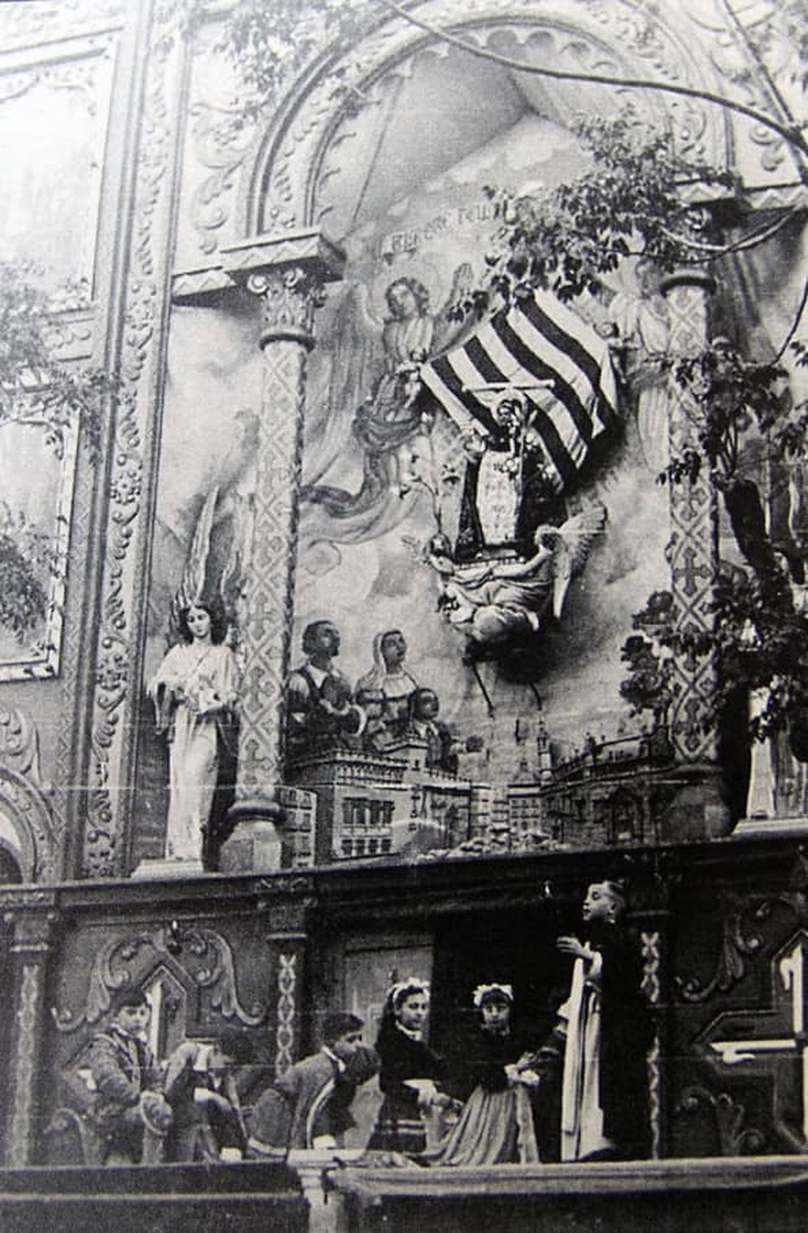 Las cuatro barras y los milagros de San Vicente, antes del blaverismo