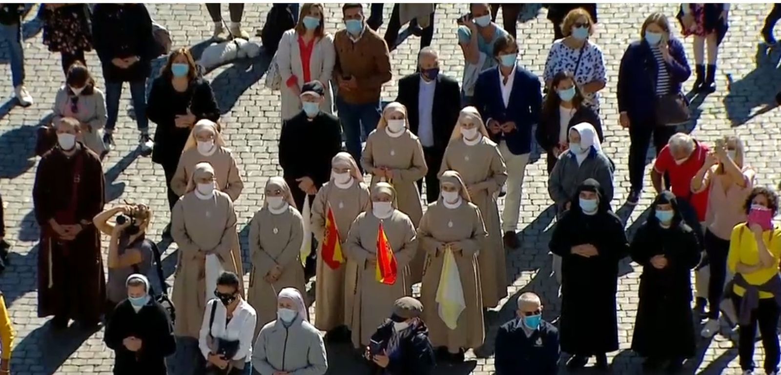Monjas españolas en el ángelus
