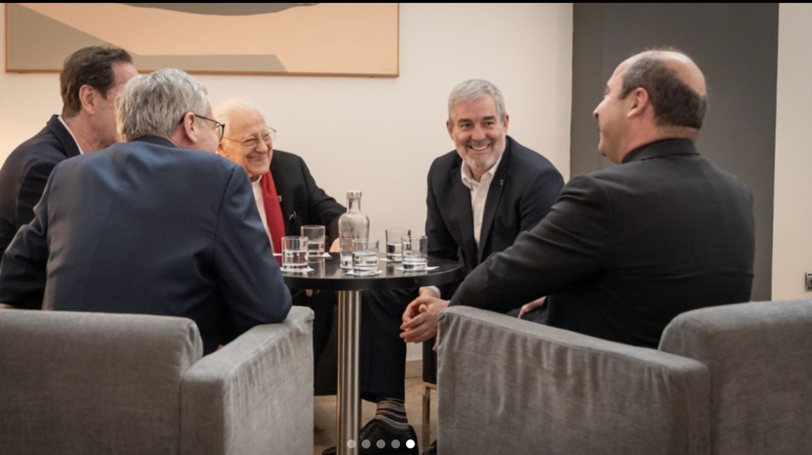 El Padre Ángel con el presidente Clavijo y el obispo de La Laguna